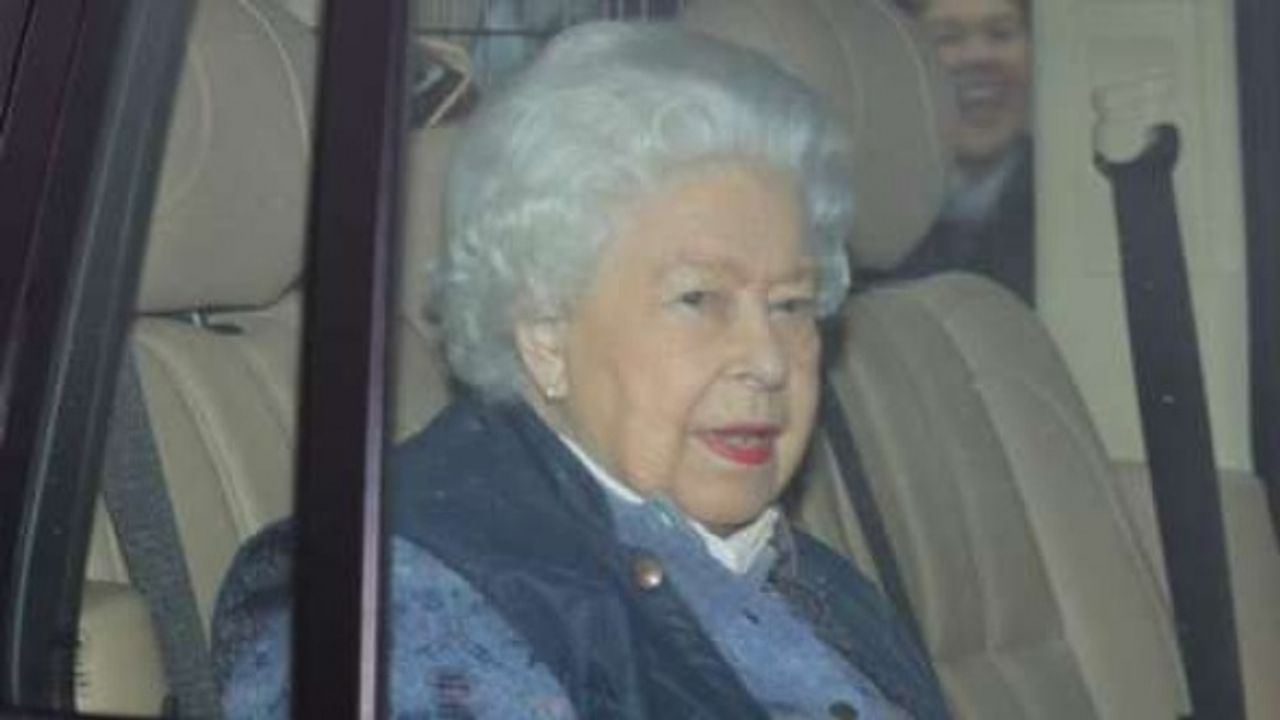 Kraliçe Elizabeth: İngiltere bir belirsizlik dönemine giriyor