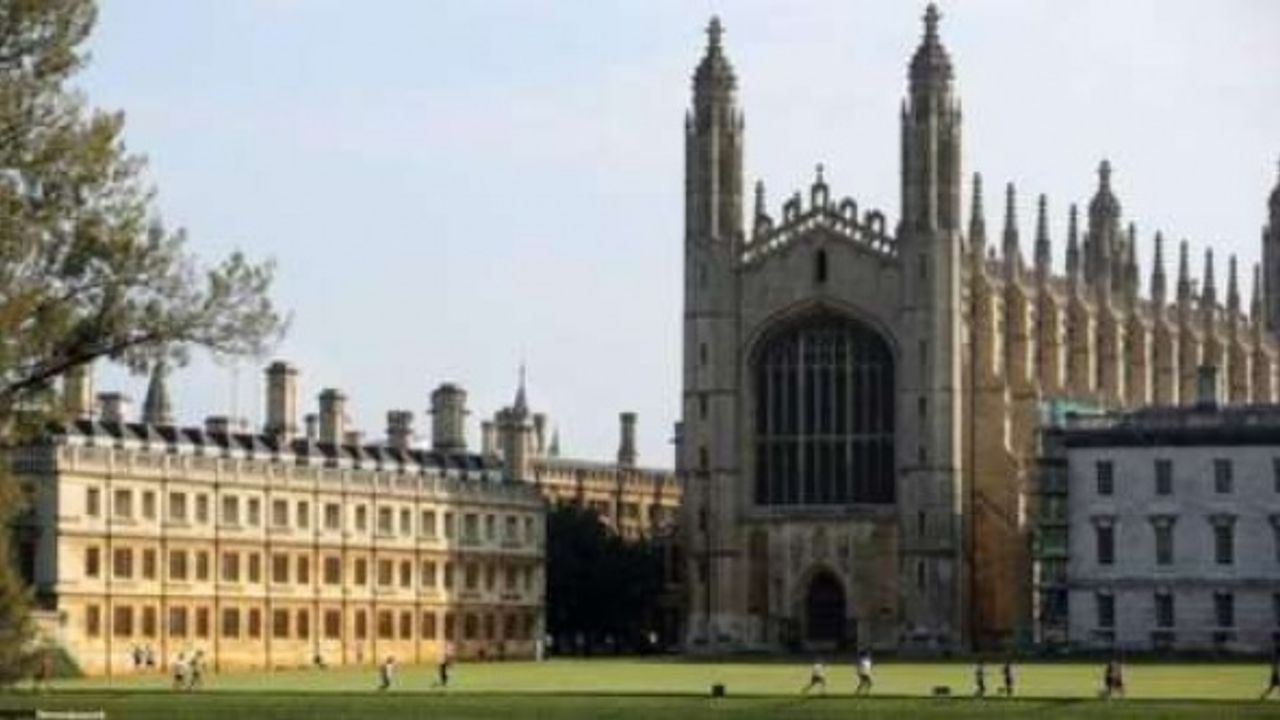 Cambridge Üniversitesi'nde dersler 2021 yazına kadar sadece online olacak