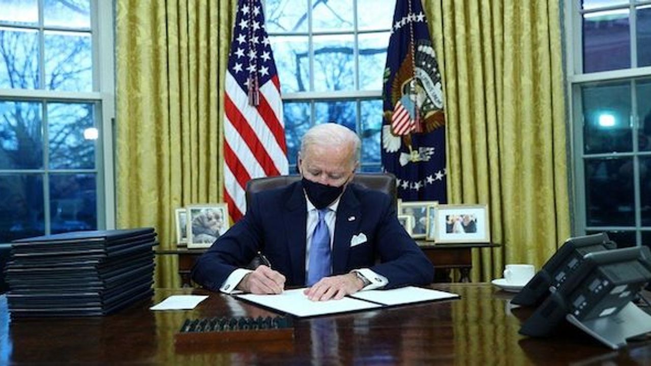 Biden, ABD'de silahlı şiddeti azaltmayı amaçlayan başkanlık kararnamelerini imzaladı