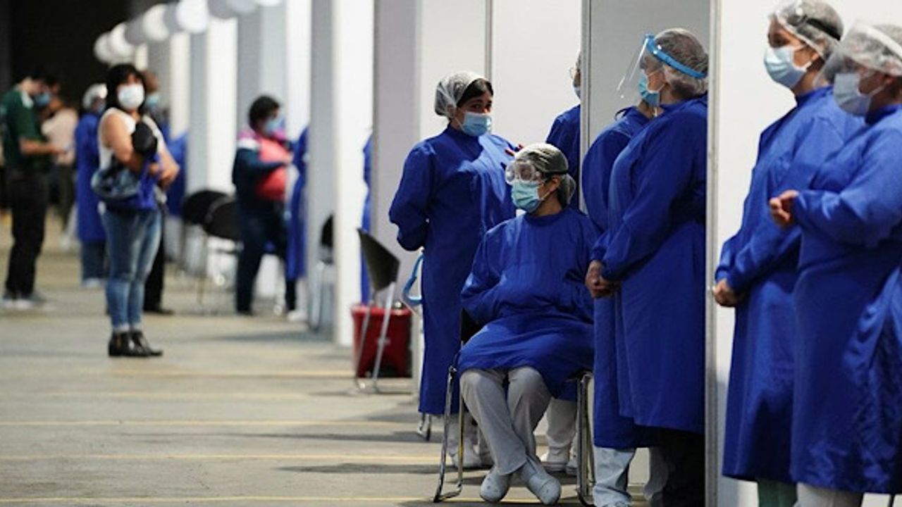 Almanya'da eş zamanlı korona ve grip salgını uyarısı 