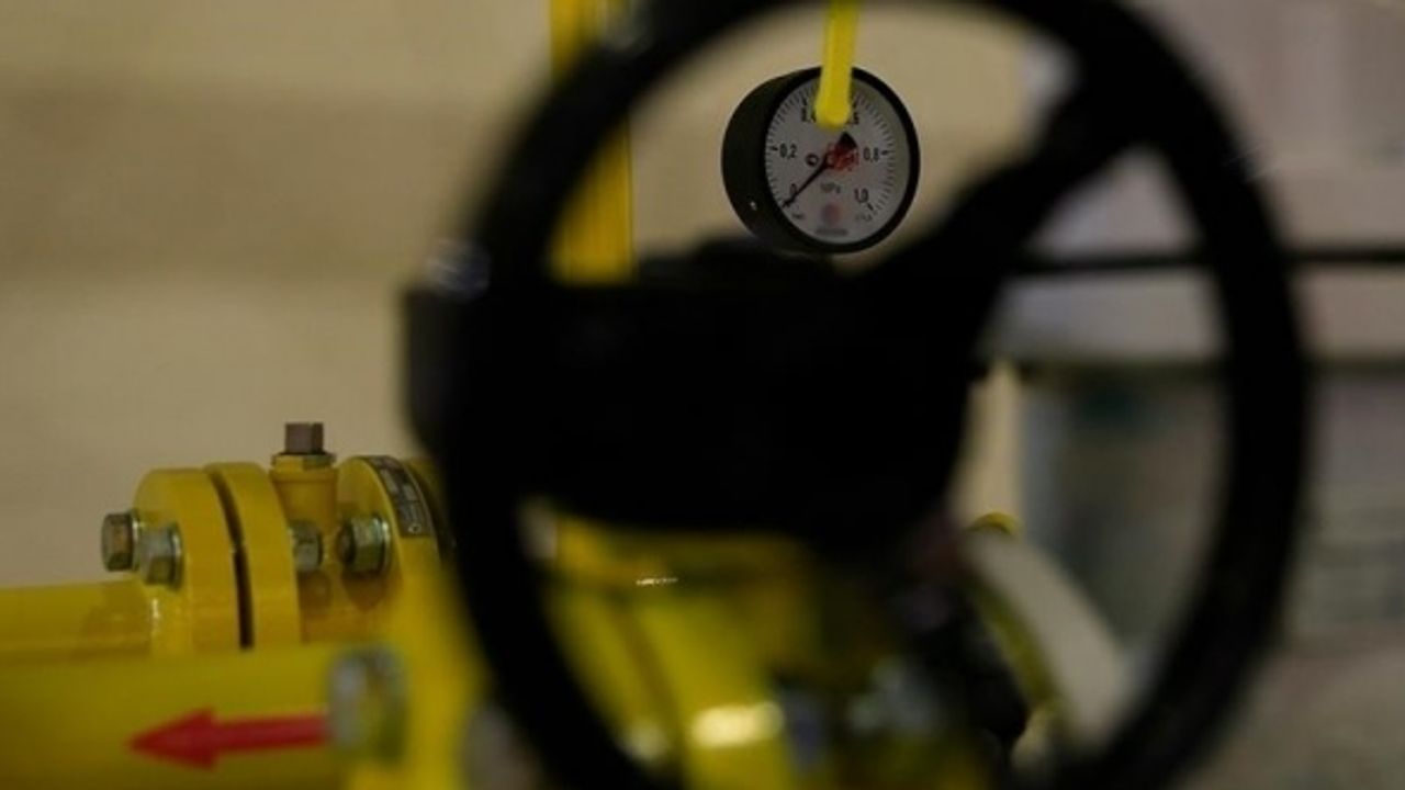Gazprom iki ülkenin gazını kesti