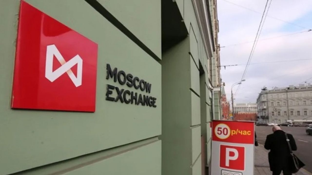 İngiltere'den Moskova Borsası kararı