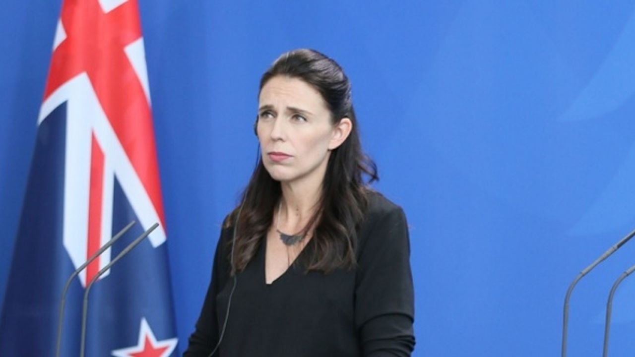Yeni Zelanda Başbakanı Covid-19'a yakalandı