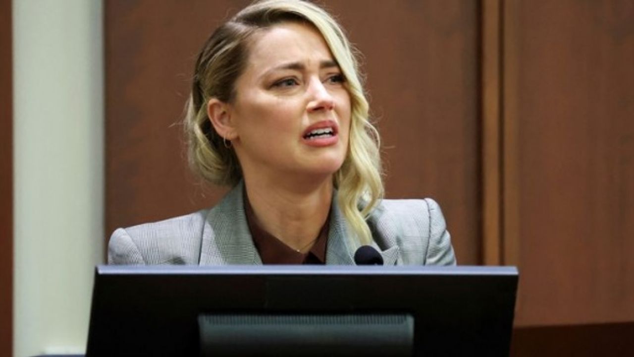 Amber Heard'den juriye suçlama