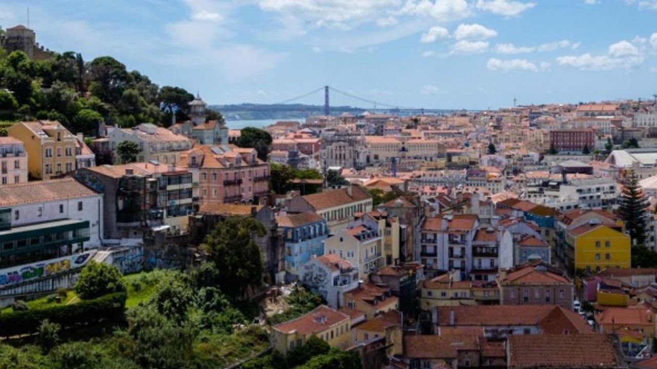 Binlerce Britanyalı Portekiz'de mahsur kaldı