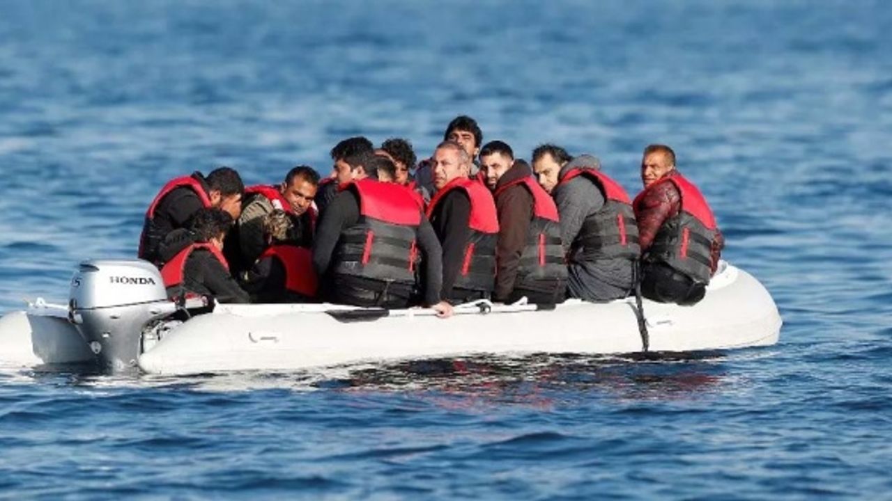 Yılın rekoru: 1 günde 696 göçmen Manş'ı geçti