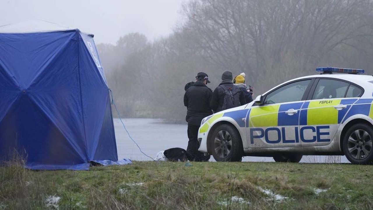 İngiltere'de korkunç olay: Buz tutan göle düşen 3 çocuk öldü