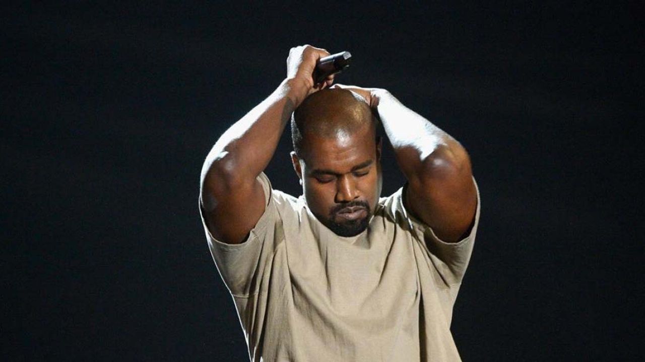Rapçi Kanye West'in Twitter hesabı donduruldu