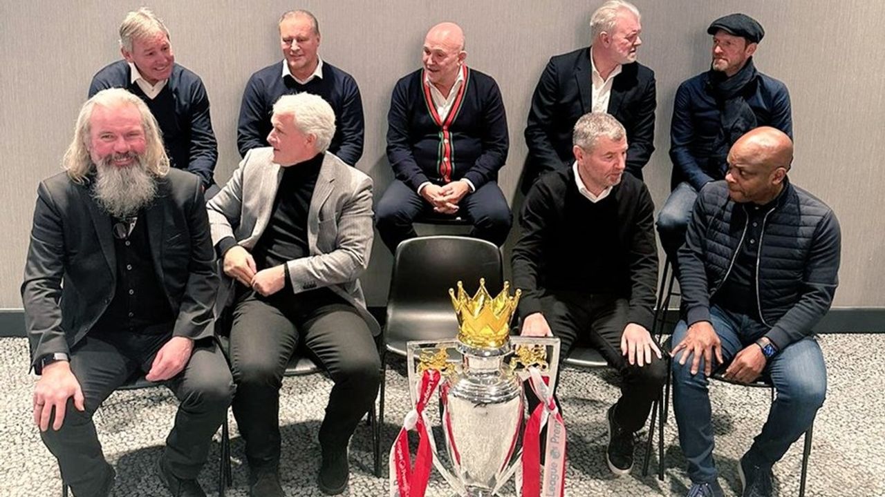 Manchester United'ın efsane kadrosu 30 yıl sonra buluştu
