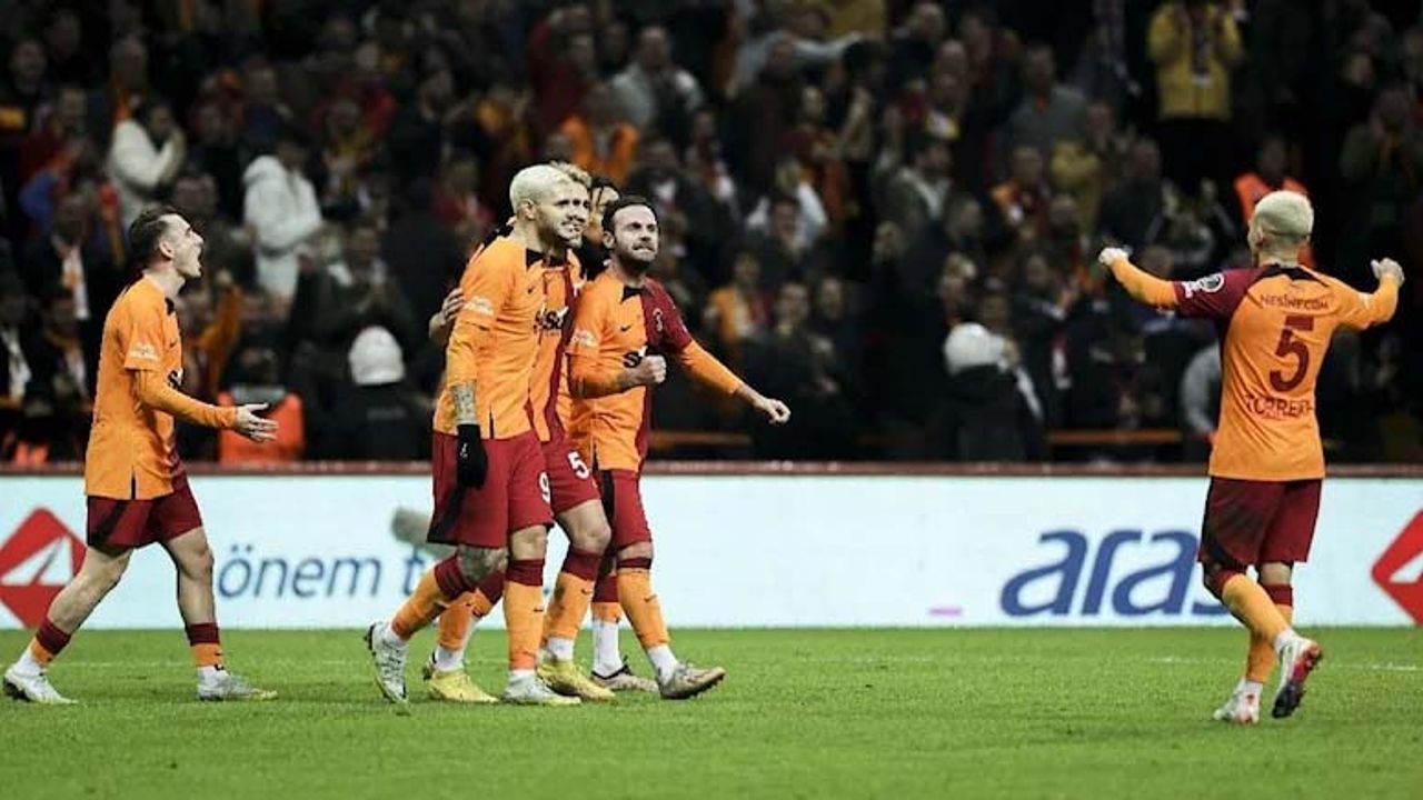 Galatasaray evinde Hatayspor'a gol yağdırdı
