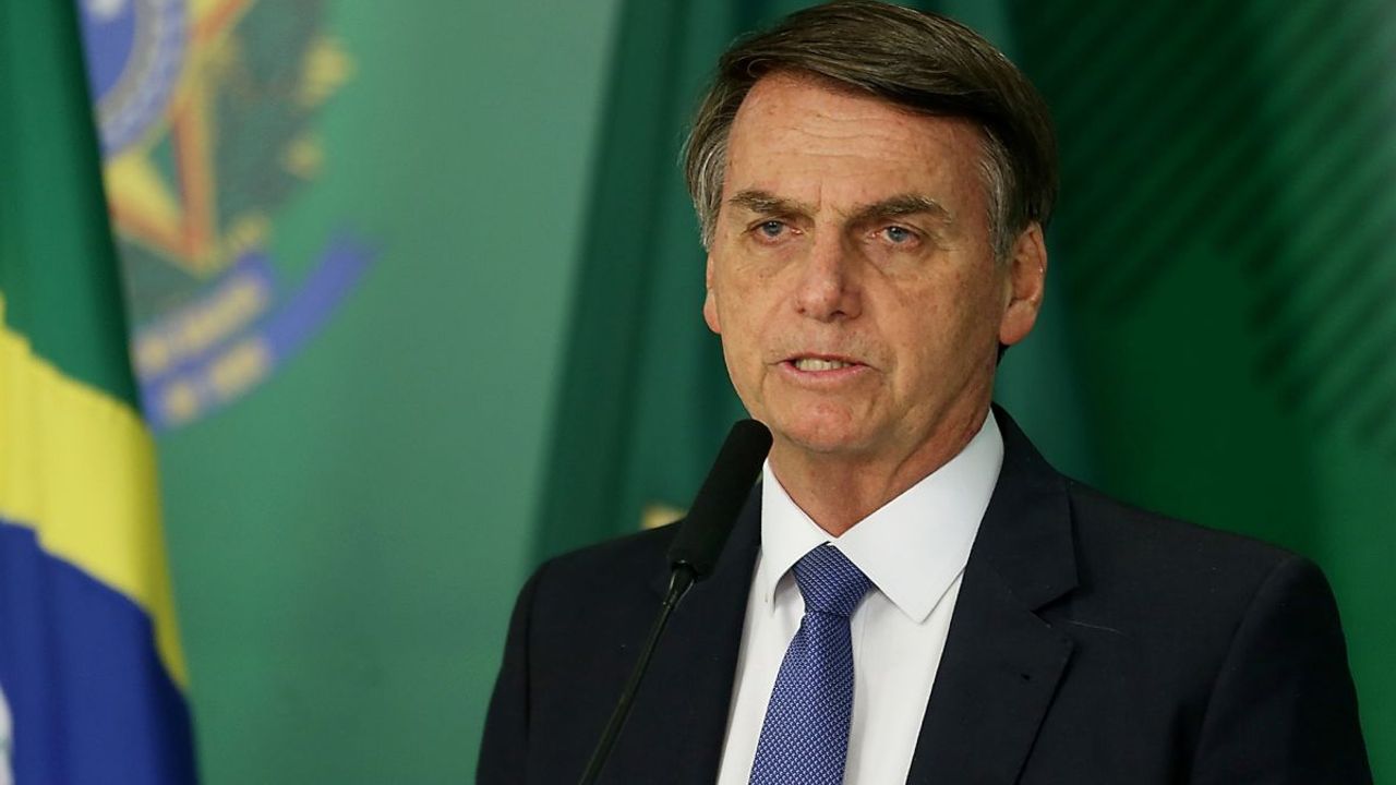 Bolsonaro turist vizesi için başvurdu