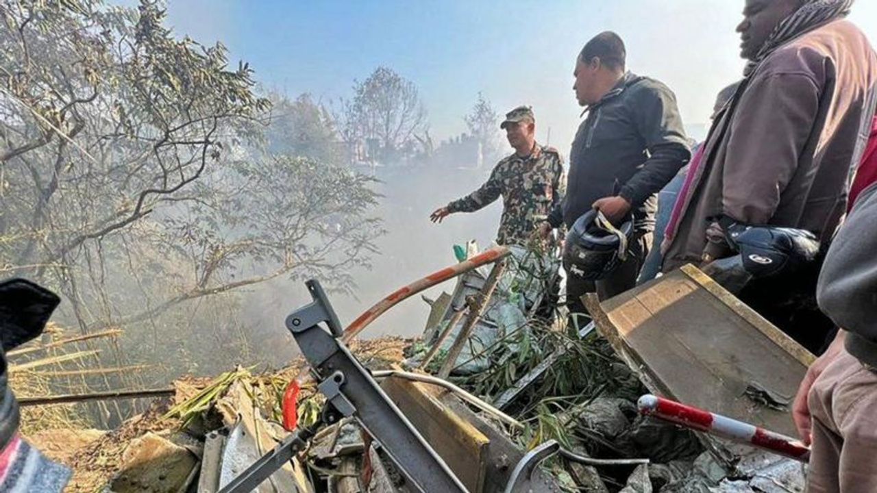 Nepal'de uçak düştü: 68 ölü