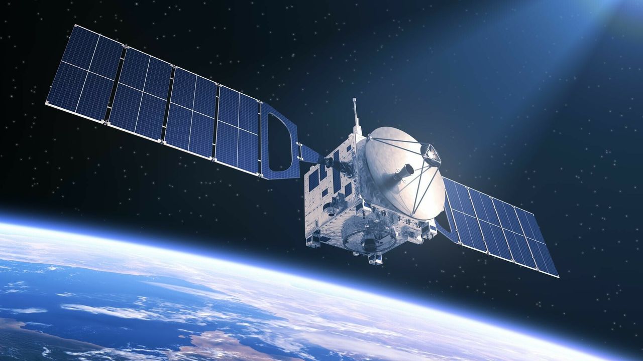NASA'nın uydusu Dünya'ya düşecek