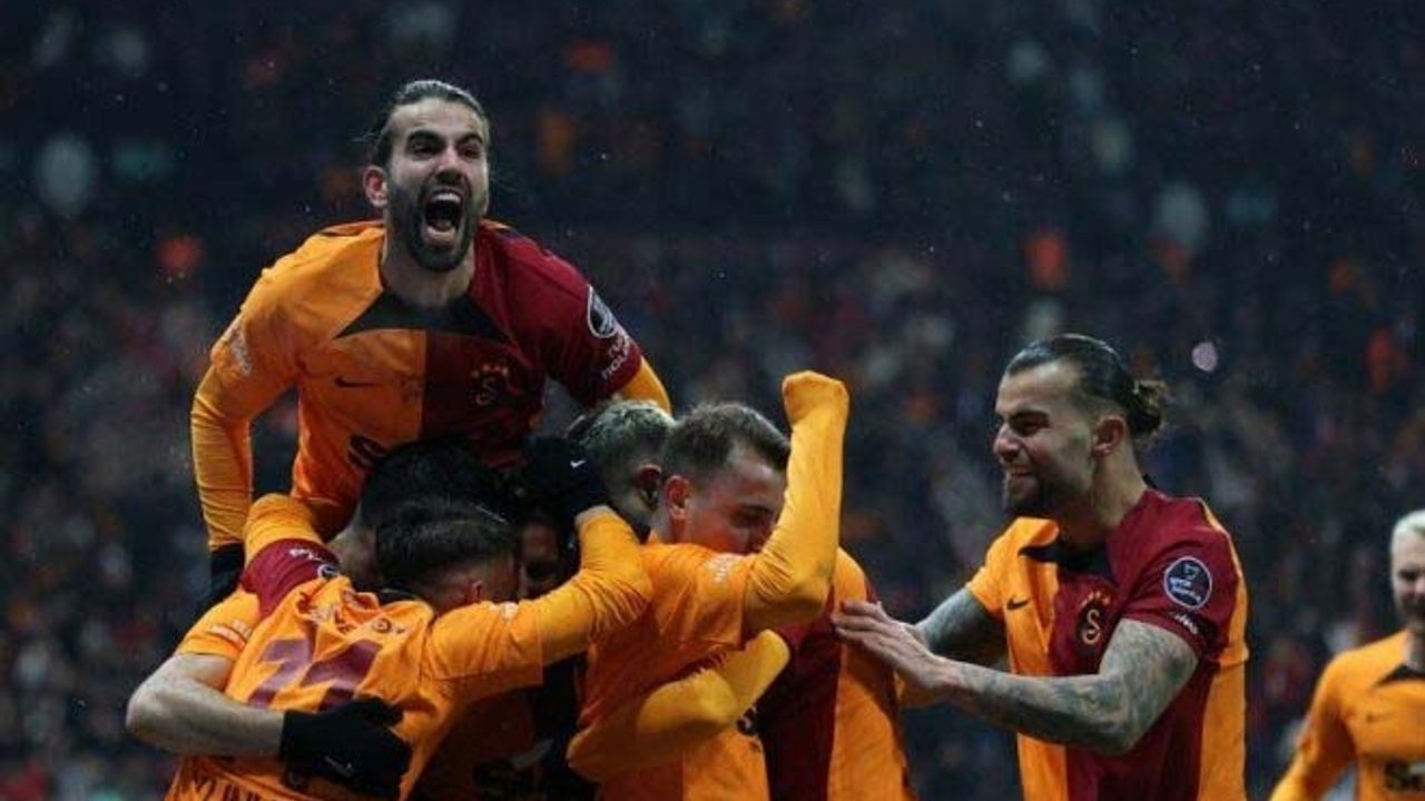 Lider Galatasaray geriden gelip Trabzonspor’u devirdi