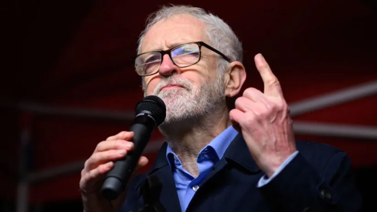 İngiltere'de İşçi Partisi'nin eski lideri Jeremy Corbyn adayı olamayacak
