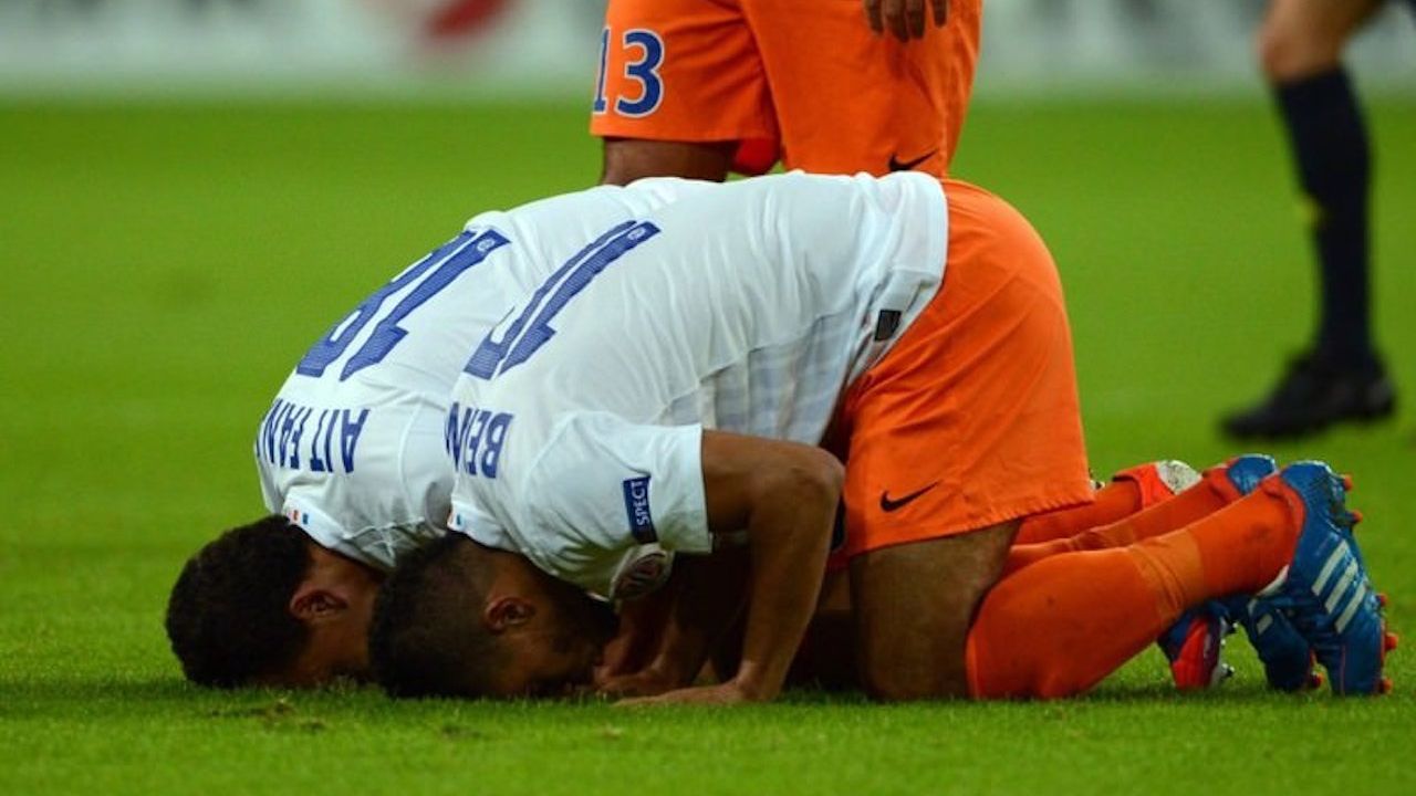 Fransa'da Müslüman futbolcuları ayağa kaldıran olay karar!