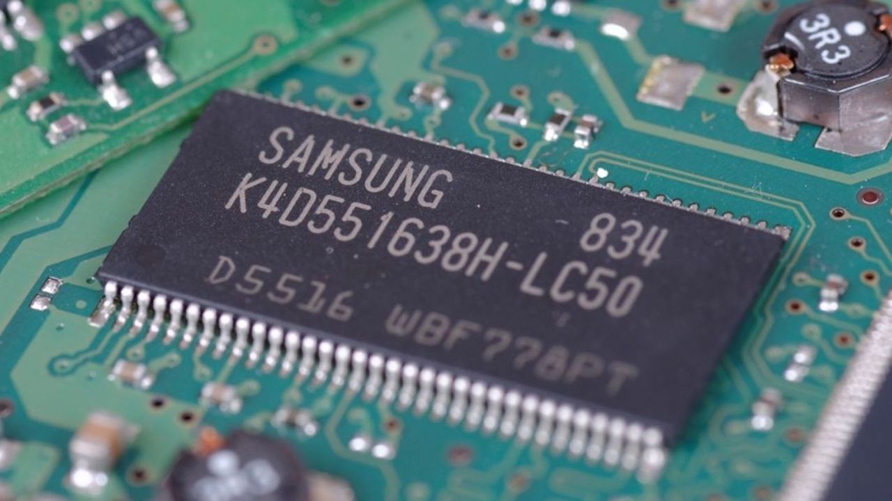 Samsung, çip üretimini azaltacağını duyurdu