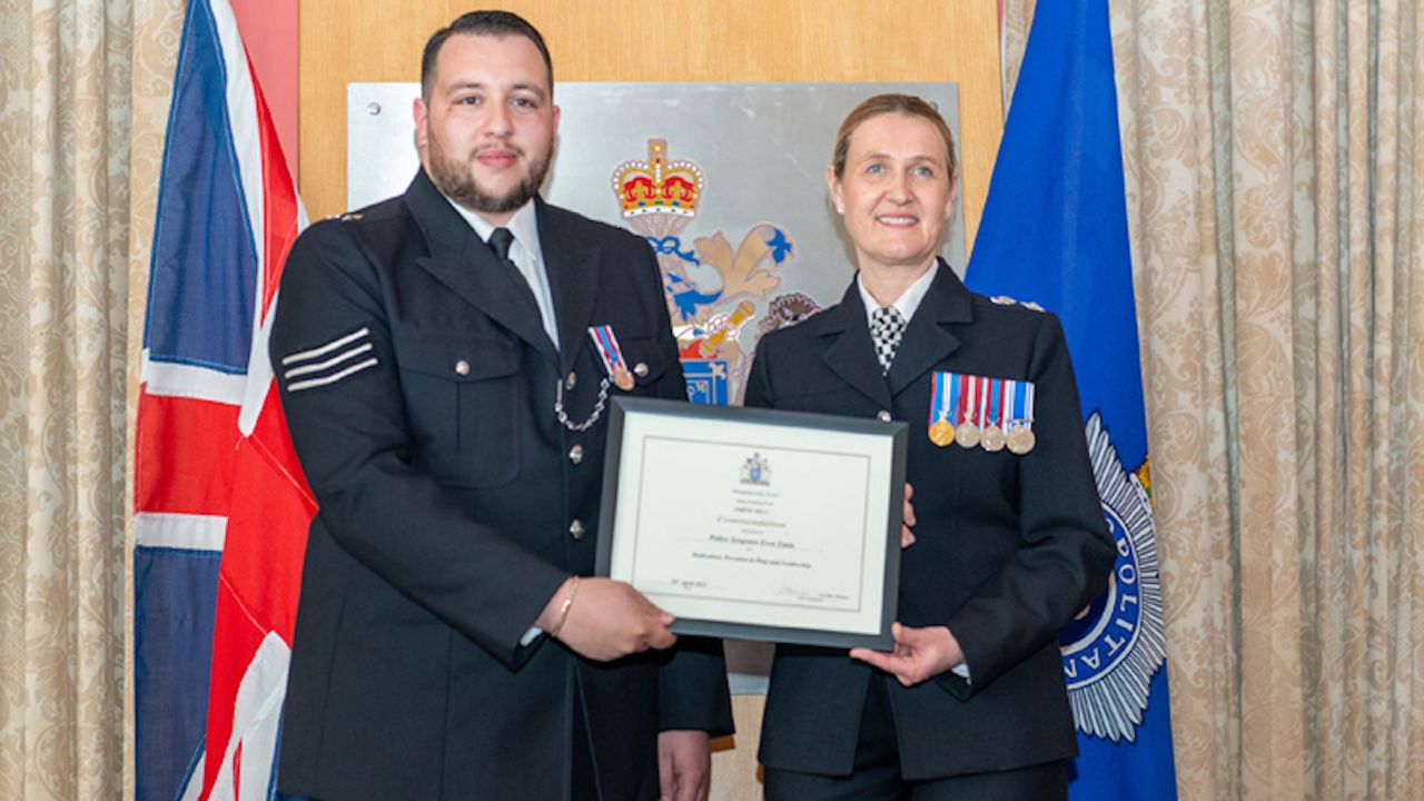 Londra’da 5 Türk polise takdir ödülü
