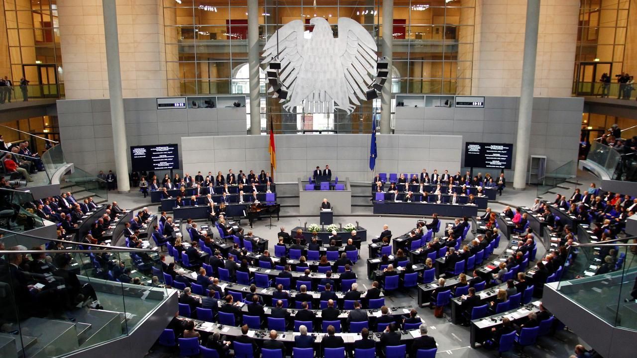 Almanya'da Nitelikli İş Gücü Göçü Yasası Meclis'ten geçti