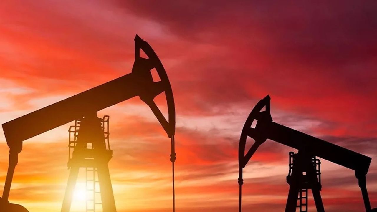 Brent petrolün varili 83,58 dolar