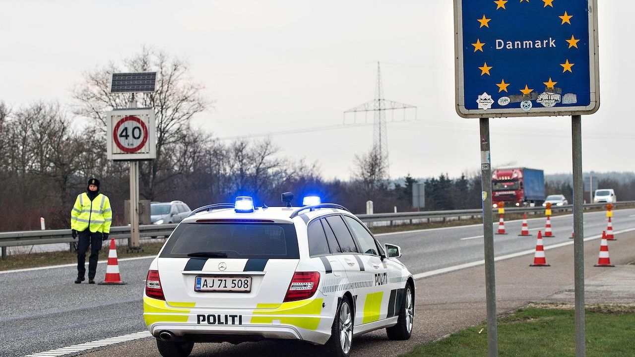 Danimarka sınır kontrollerini artırıyor