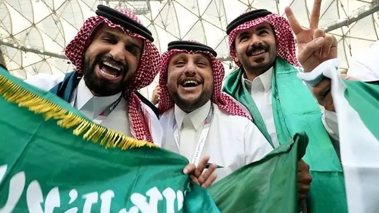 Suudi Arabistan, milyarlarca dolarlık futbol yatırımları ile neyi amaçlıyor?