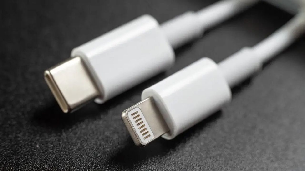 Apple'ın yeni telefonlarında Lightning kablodan USB-C'ye geçişe kesin gözüyle bakılıyor