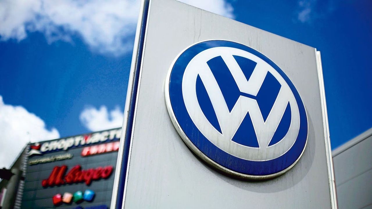 Volkswagen, sistem arızası nedeniyle araç üretimini durdurdu!