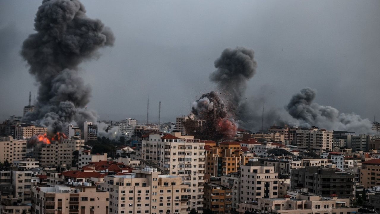 İsrail-Hamas savaşında toplam can kaybı 2100'ü geçti