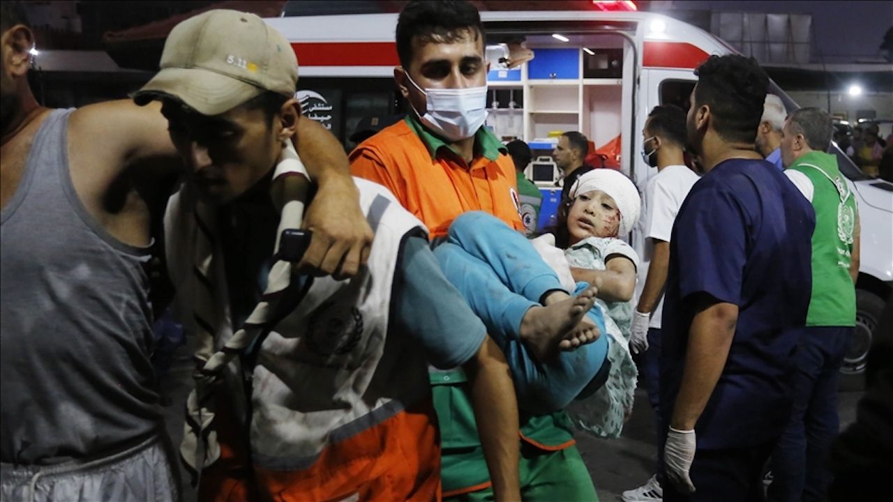 Gazze Sağlık Bakanlığı: El Magazi mülteci kampına yönelik İsrail saldırısında 70 kişi öldü
