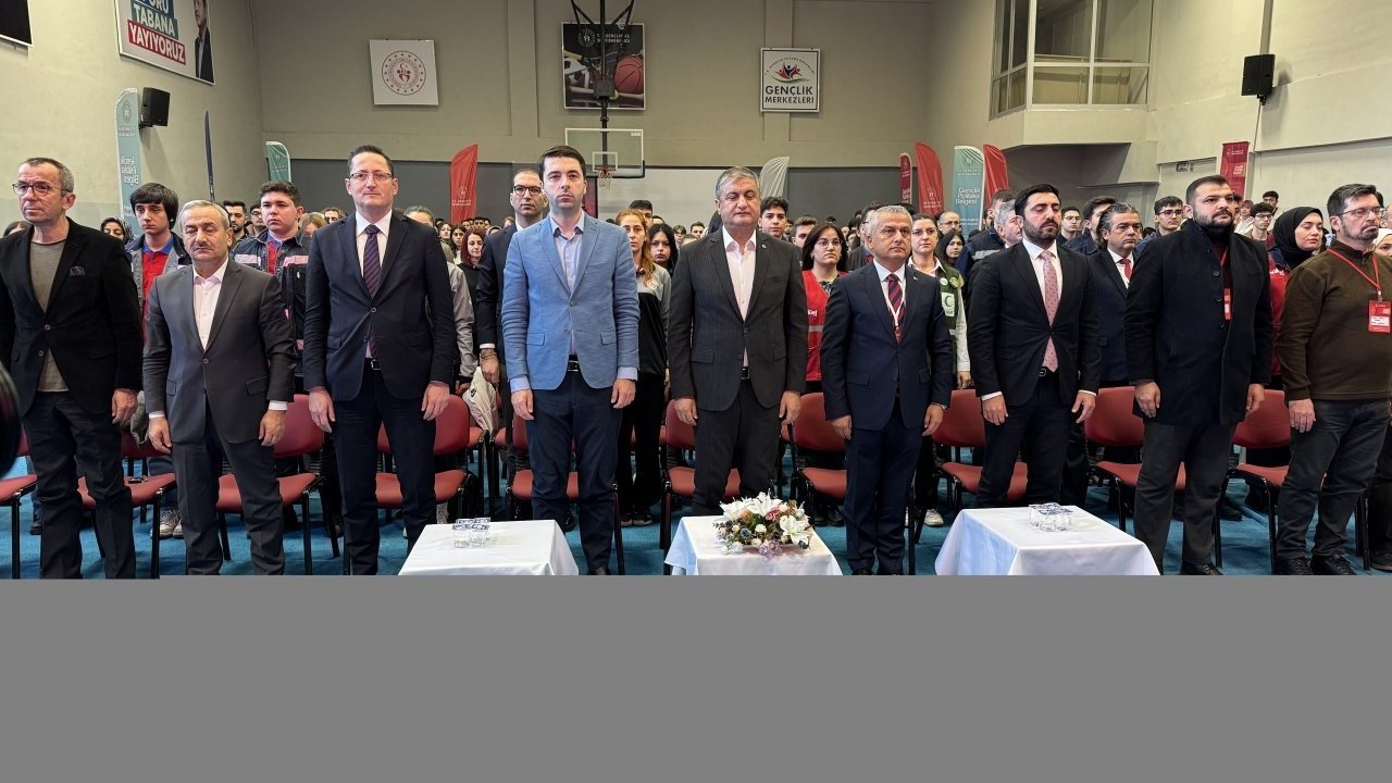 Karabük'te "Gençlik Politika Belgesi Vizyon Çalıştayı" düzenlendi