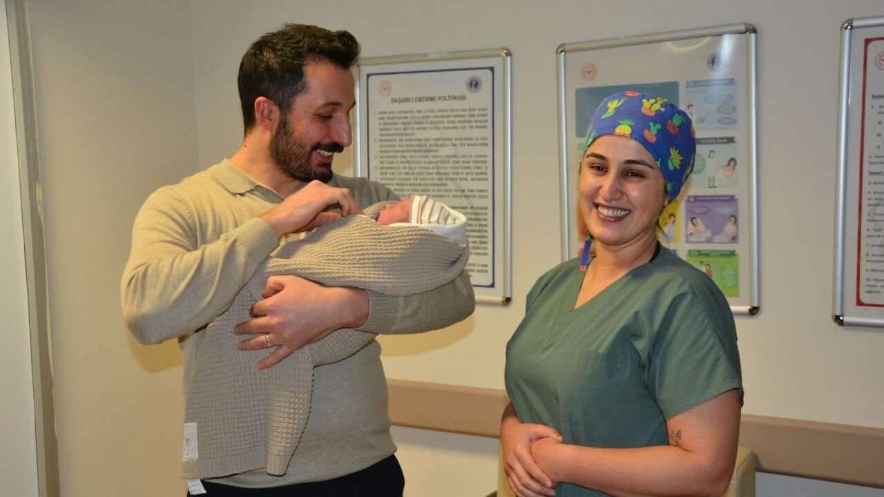 Bitlis'te yeni yılın ilk bebeğinin adı "Kayra" oldu