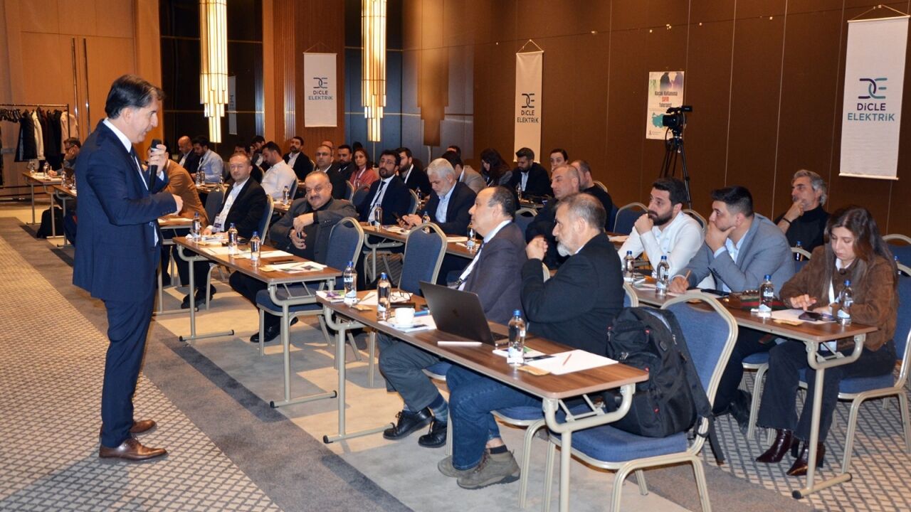 Dicle Elektrik Diyarbakır'da "Kaçak Kullanıma Sıfır Tolerans Çalıştayı" düzenledi