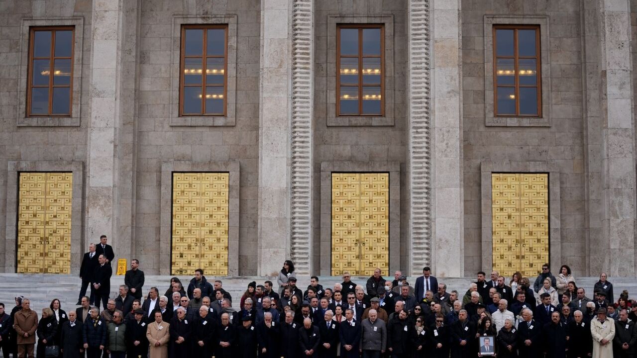 Eski CHP milletvekili Mustafa Doğan için Meclis'te cenaze töreni düzenlendi