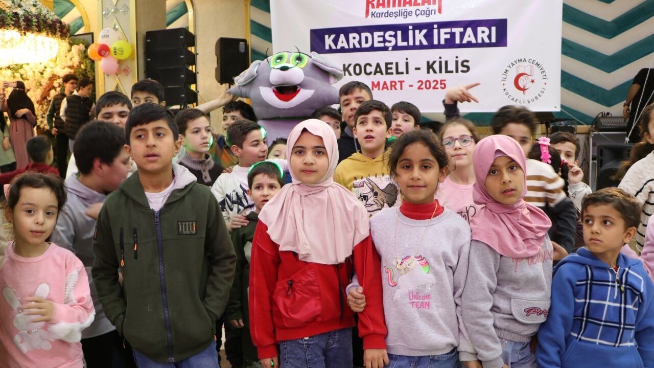 Kilis'te yetimler İHH'nin "Kardeşlik İftarı"nda buluştu