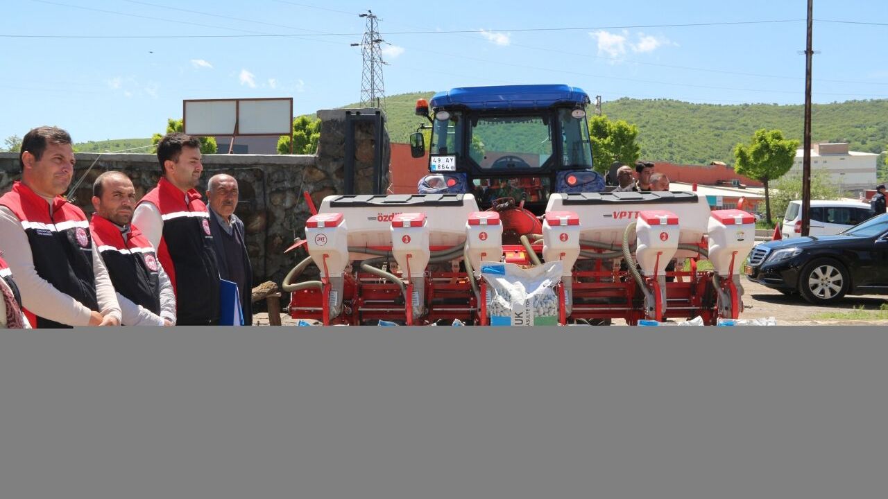Bitlis'te çiftçilere yüzde 75 hibeli kuru fasulye tohumu dağıtıldı