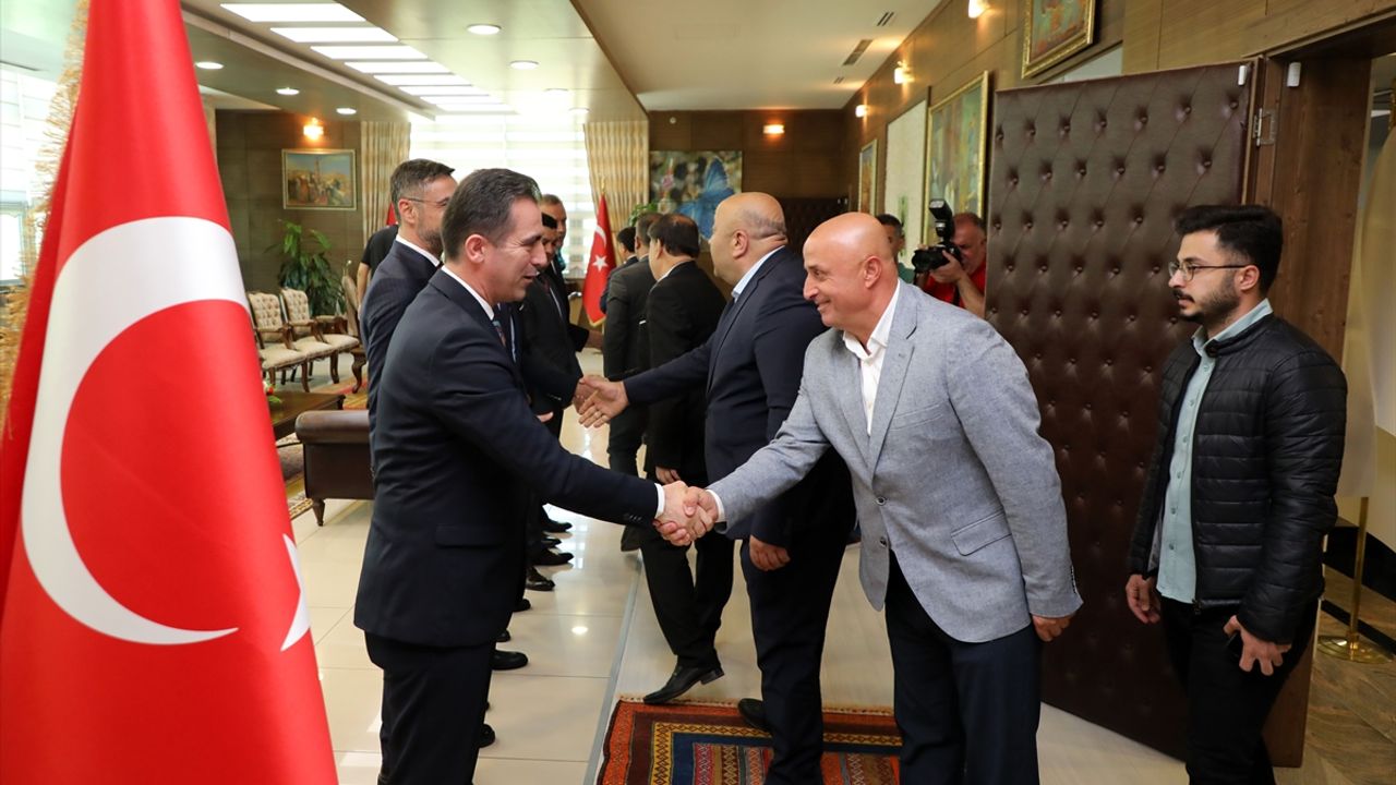 Bitlis'te bayramlaşma programı düzenlendi