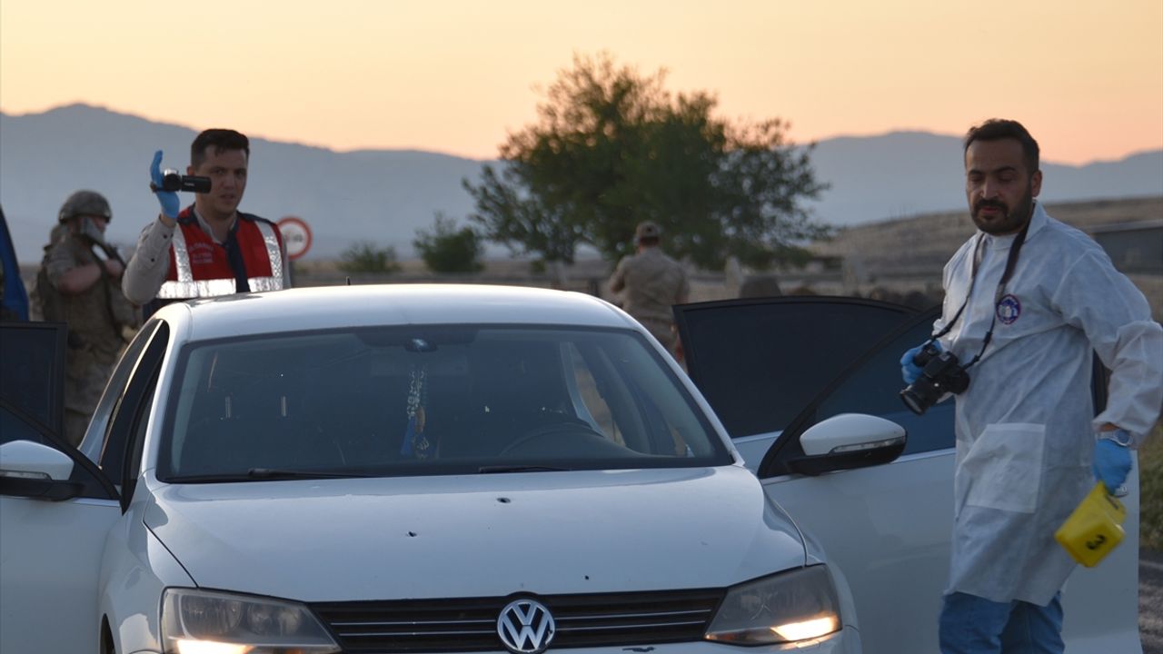 Şanlıurfa'da otomobile düzenlenen silahlı saldırıda 1 kişi öldü