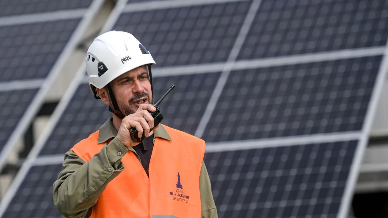 İzmir'de afetlere karşı kesintisiz iletişim atağı