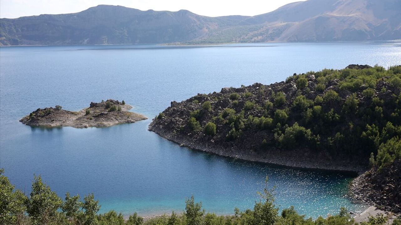 Bitlis'teki Nemrut Kalderası'nın jeopark ağına alınması için 101 kriterin tamamlanması isteniyor
