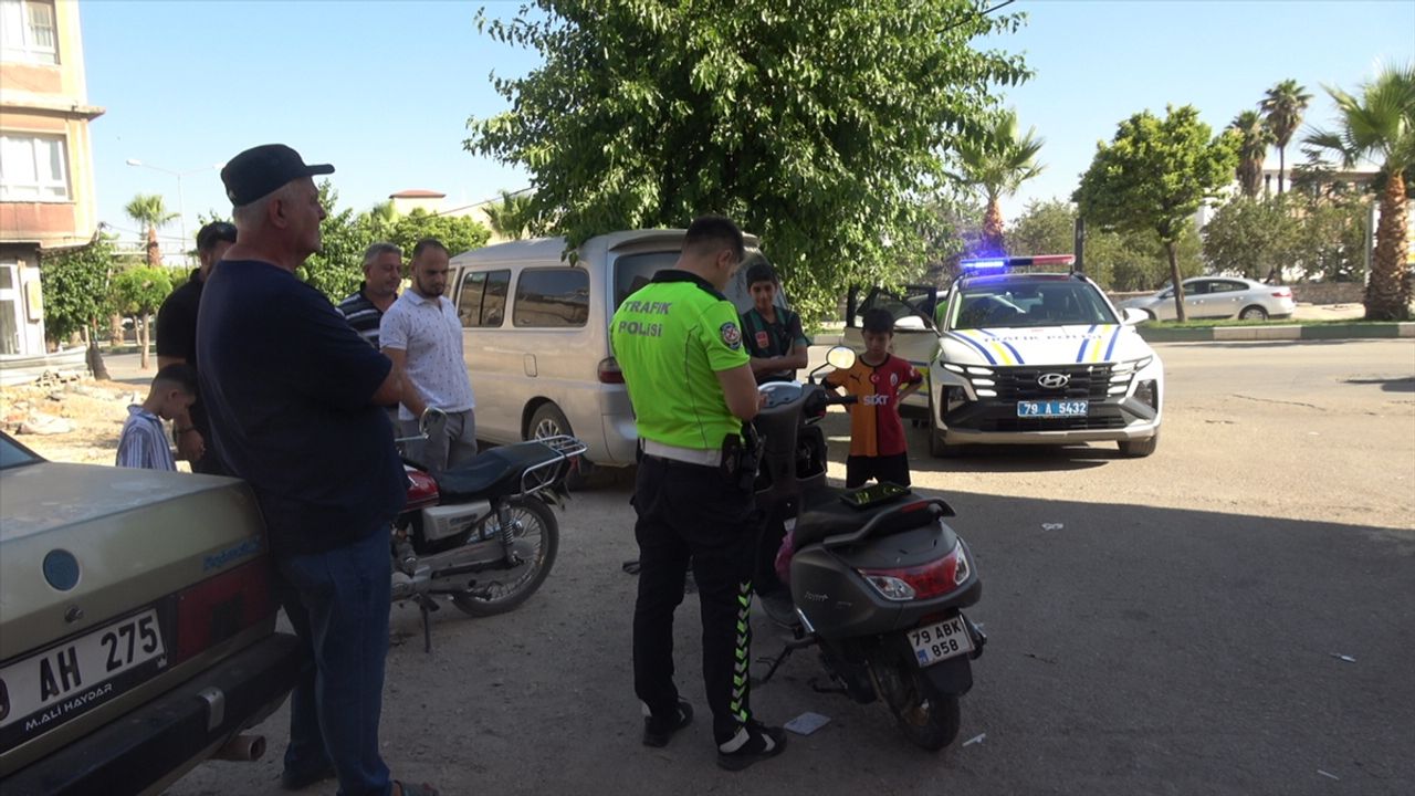 Kilis'te iki motosikletin çarpıştığı kazada 3 kişi yaralandı