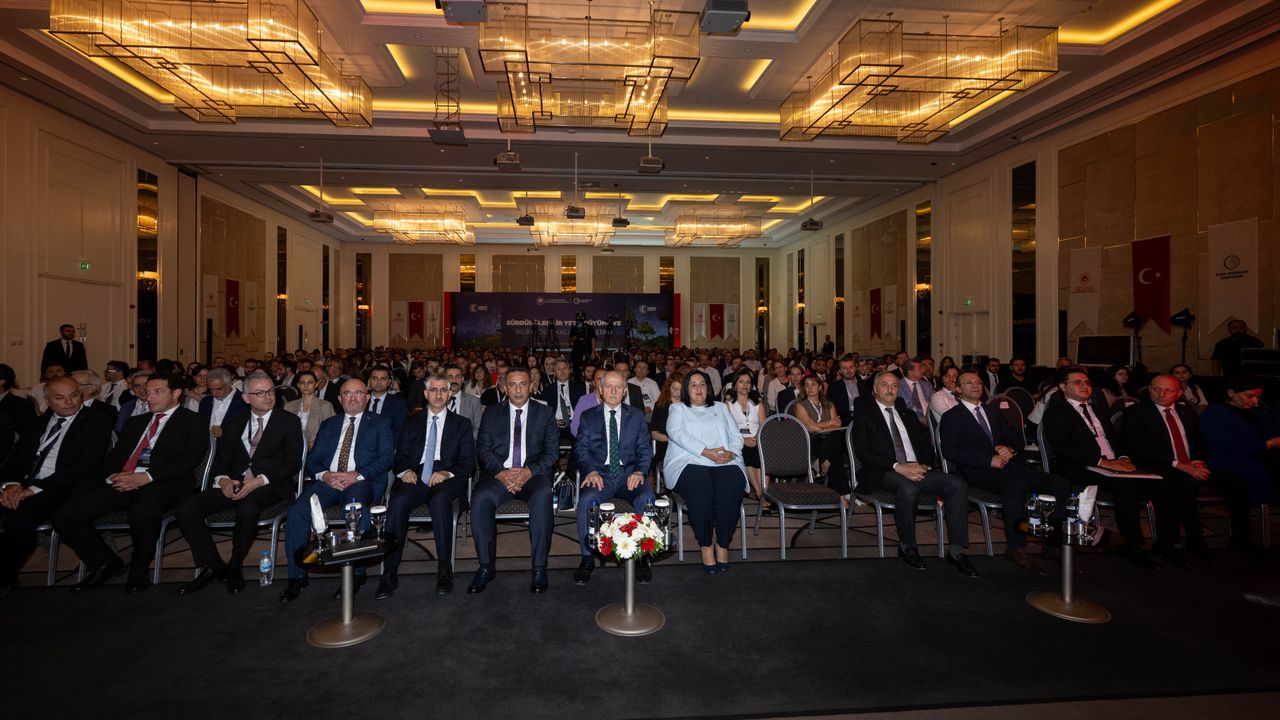 "Sürdürülebilir Yeşil Büyüme ve İklim Politikaları Çalıştayı" düzenlendi