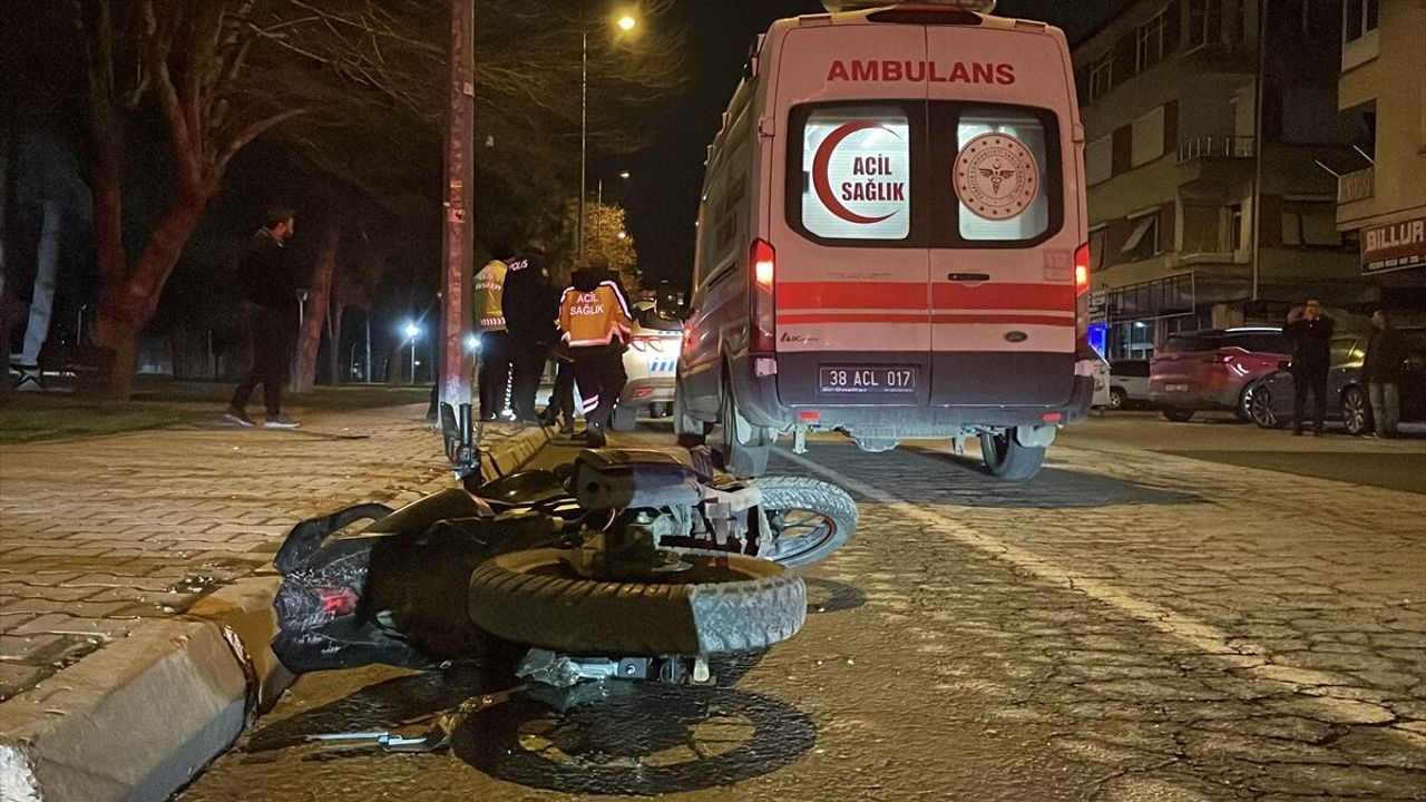 Kayseri'de polisten kaçan ehliyetsiz motosiklet sürücüsüne 336 bin lira ceza verildi