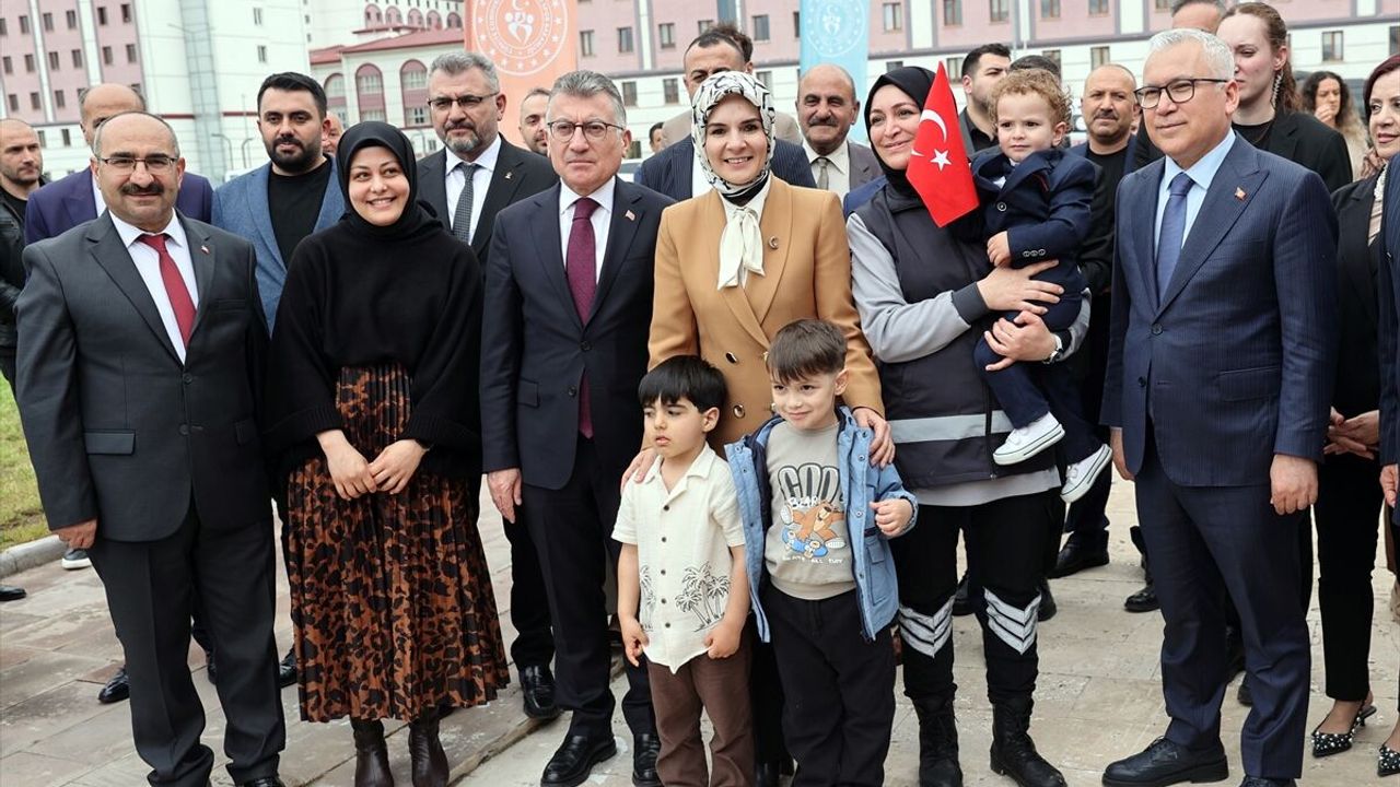 Bakan Göktaş Sivas'ta açılışta konuştu: