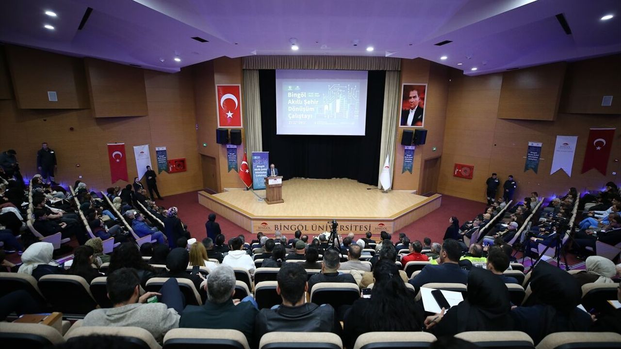Bingöl'de 'Akıllı Şehir Dönüşüm Çalıştayı' başladı