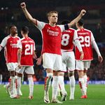 Arsenal, Premier Lig'e gövde gösterisiyle başladı