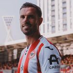 İngiliz futbolcu Jordan Henderson'u renklerine bağladı