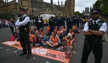 Londra’da Just Stop Oil eylemi, protestodan fotoğraflar