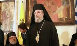 Çözüm yanlılarınca eleştirilen Başpiskopos 2. Hrisostomos öldü