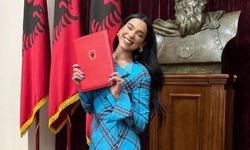 İngiliz şarkıcı Dua Lipa Arnavutluk vatandaşlığı aldı